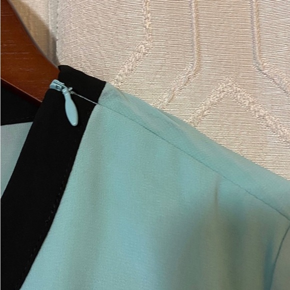 Mint green BCBGeneration blouse - Picture 5 of 11